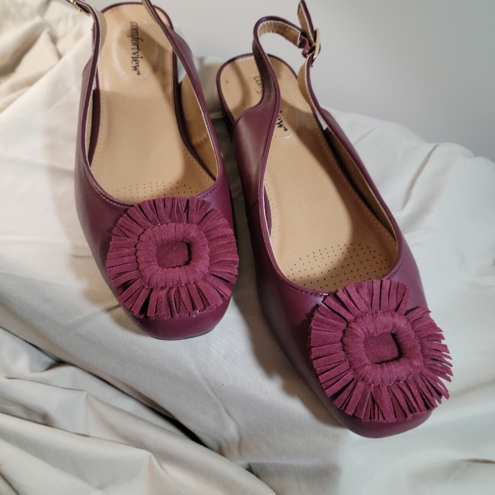 Women's shoes